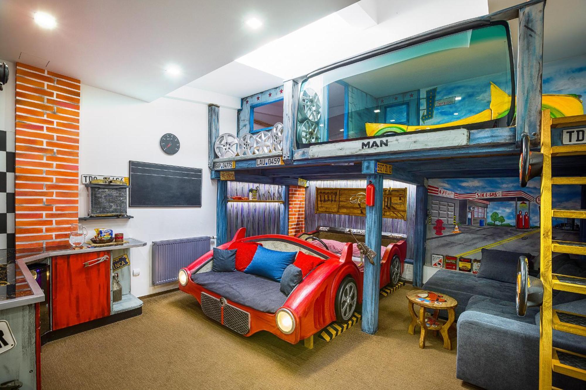 Hotel Kocourkov Hlinsko Ngoại thất bức ảnh