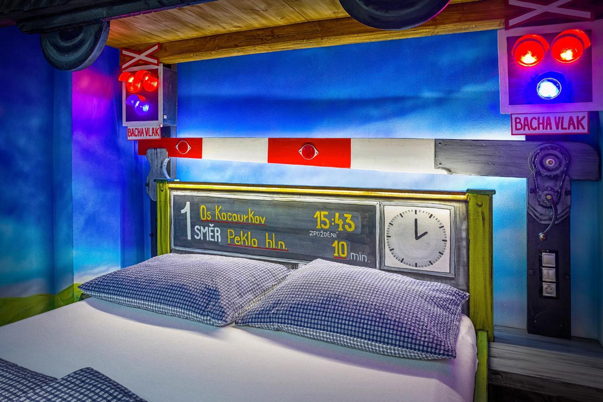 Hotel Kocourkov Hlinsko Ngoại thất bức ảnh