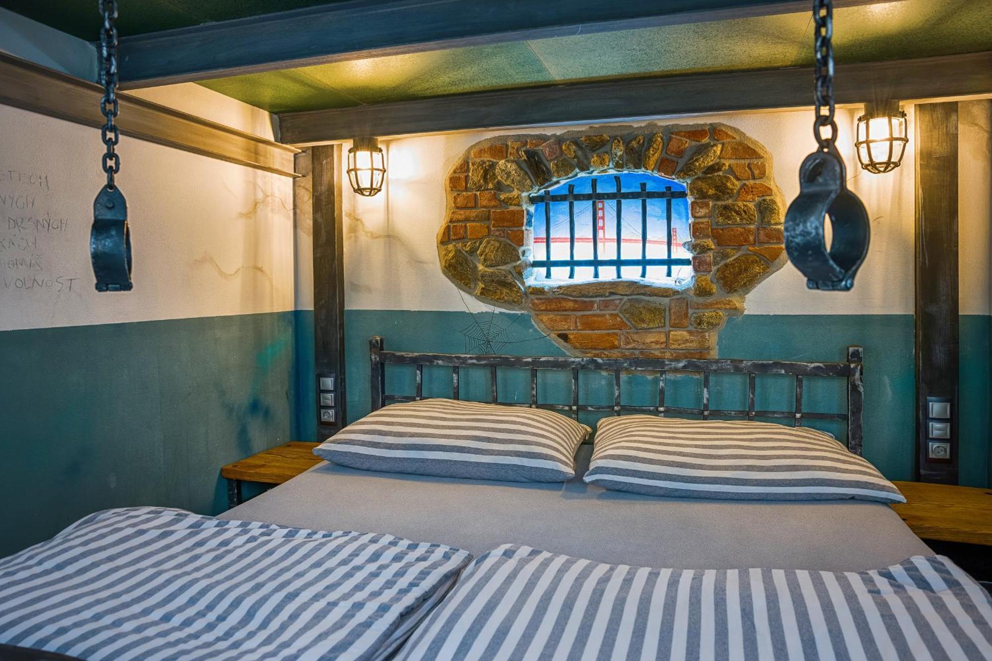 Hotel Kocourkov Hlinsko Ngoại thất bức ảnh