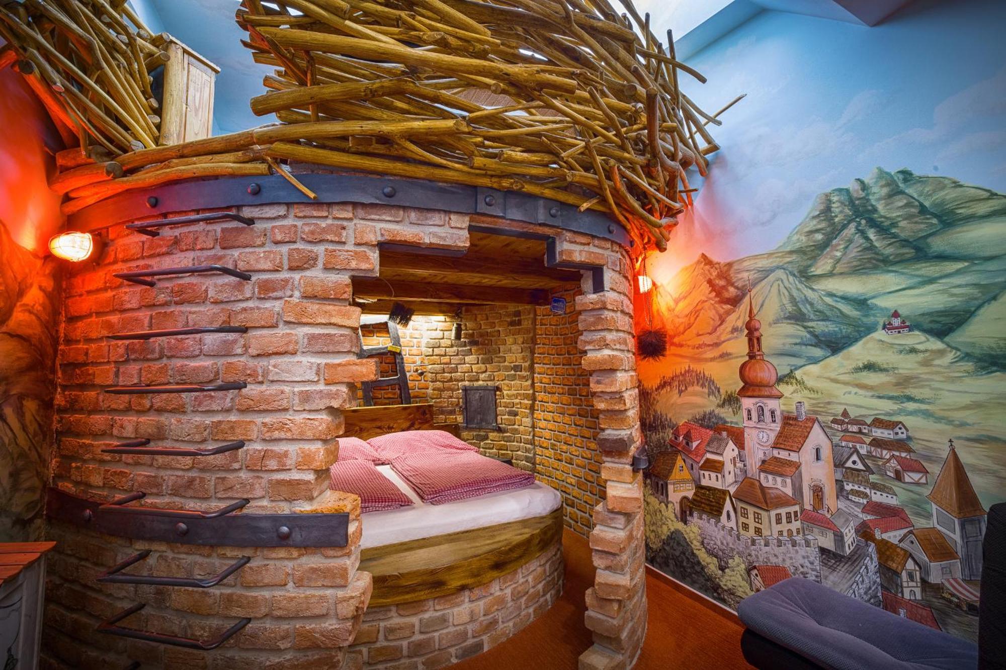 Hotel Kocourkov Hlinsko Ngoại thất bức ảnh