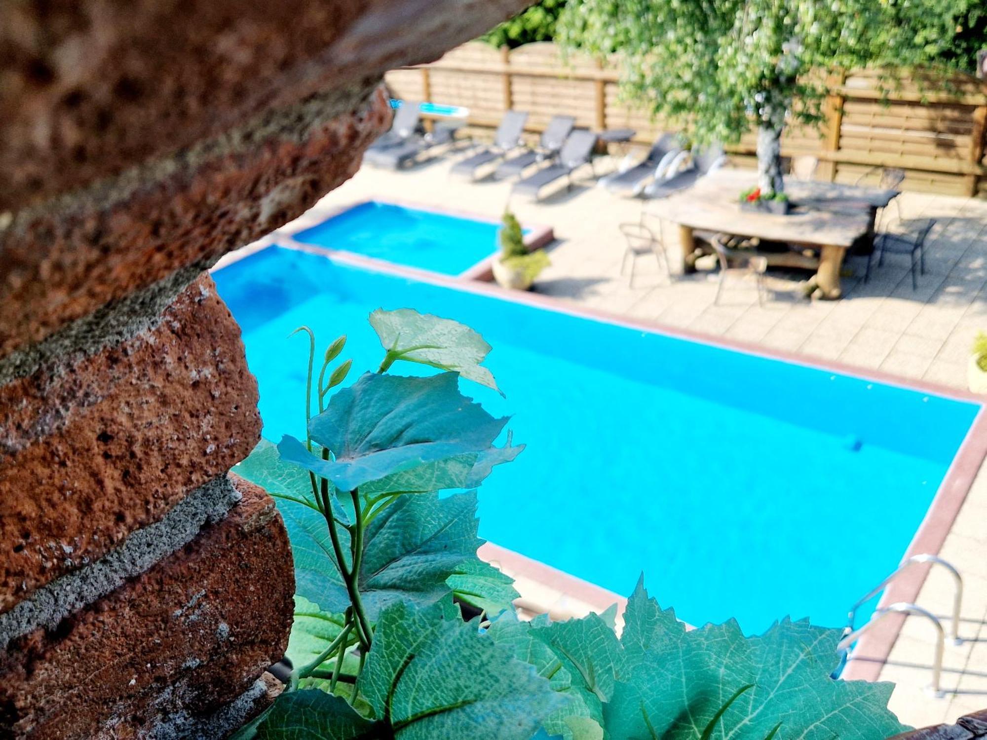 Hotel Kocourkov Hlinsko Ngoại thất bức ảnh